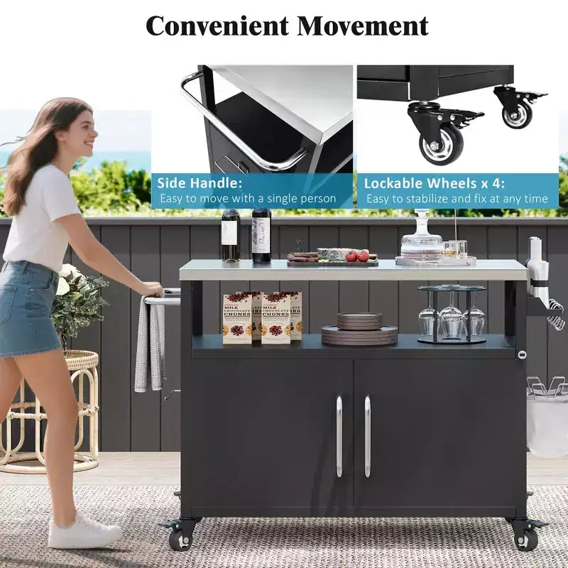 Îlot de cuisine d'extérieur de 138,4 cm avec plateau en acier inoxydable – Chariot de bar avec 4 roulettes verrouillables pour barbecue