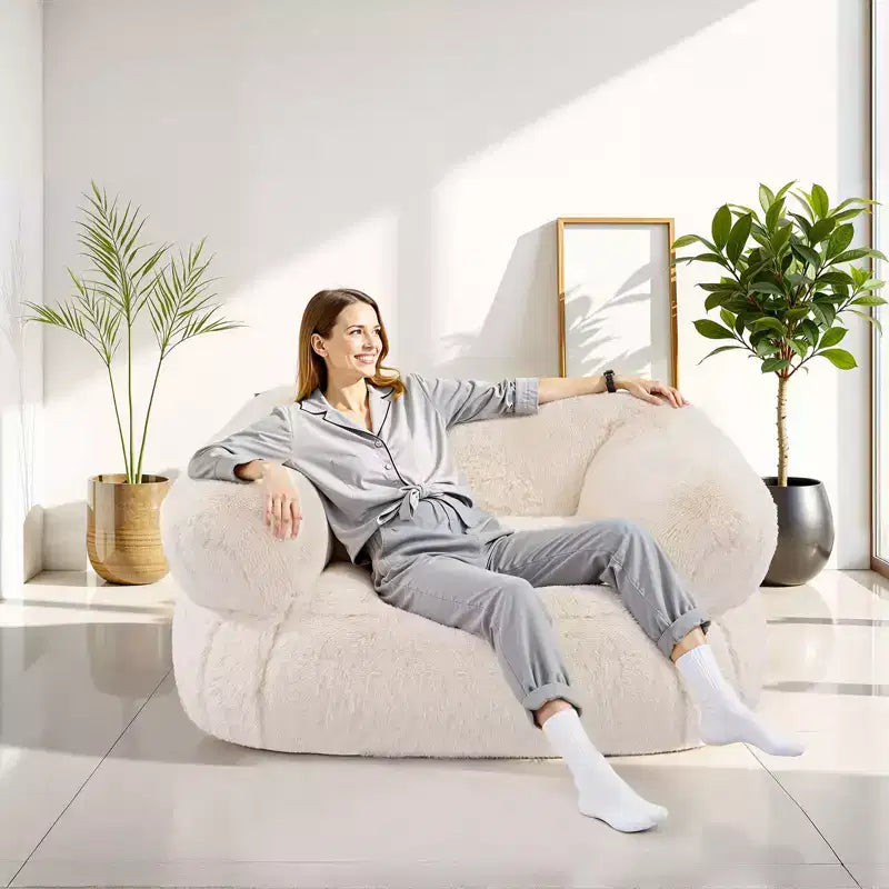 Fauteuil poire pour adultes avec accoudoirs – Peluche moelleuse et rembourrage en mousse haute densité, beige