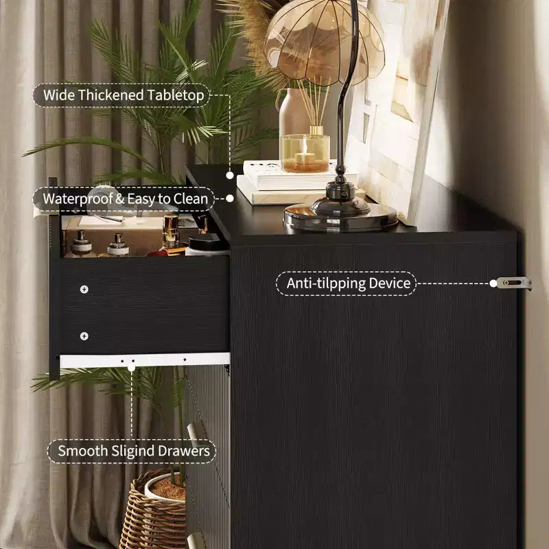Commode à 5 tiroirs cannelés de 121,2 cm de haut – Chêne naturel, poignées dorées, anti-basculement, rangement de chambre étanche