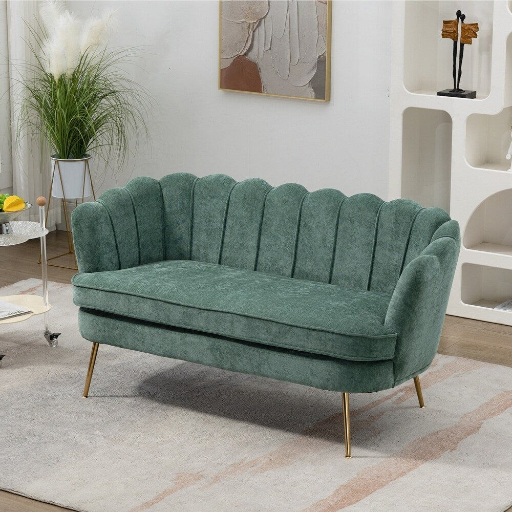 Petit canapé deux places avec pieds en métal doré - 2 places