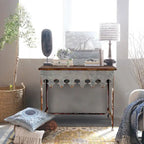 Console en métal finition zinc et bois à bord festonné