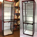 Vitrine rectangulaire contemporaine en verre noir
